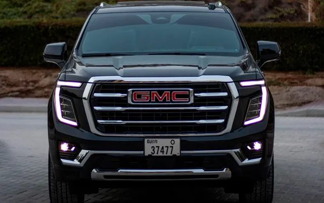 GMC YUKON 2025 - image 3