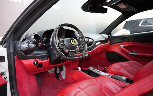 FERRARI F8 TRIBUTO - image 4