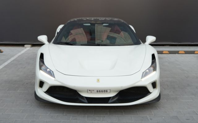 FERRARI F8 TRIBUTO - image 1