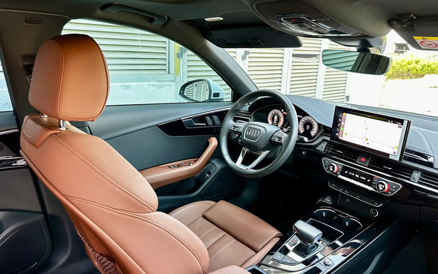 Audi A4 - image 4