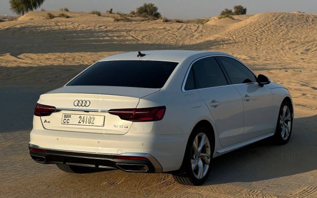 Audi A4 - image 3