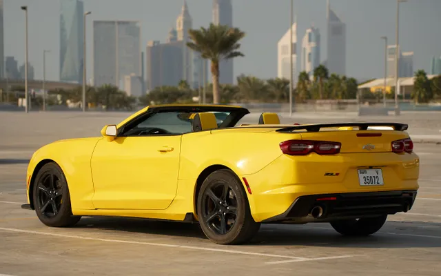 Chevrolet Camaro - image 3