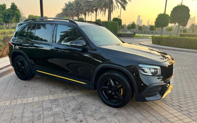 Mercedes GLB250 - image 3
