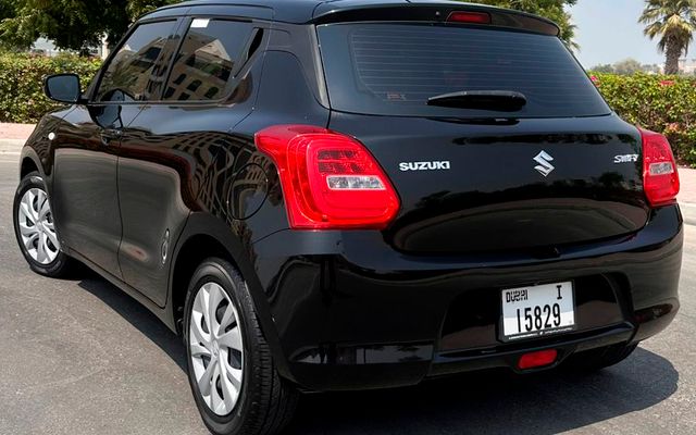 SUZUKI SWIFT - image 4