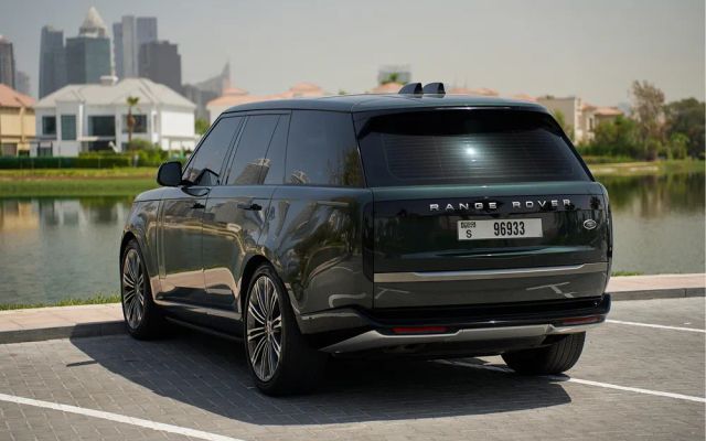 RANGE ROVER HSE - image 4