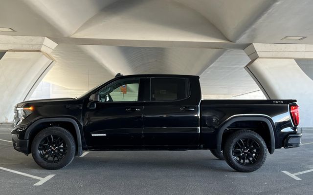 GMC Sierra - image 2