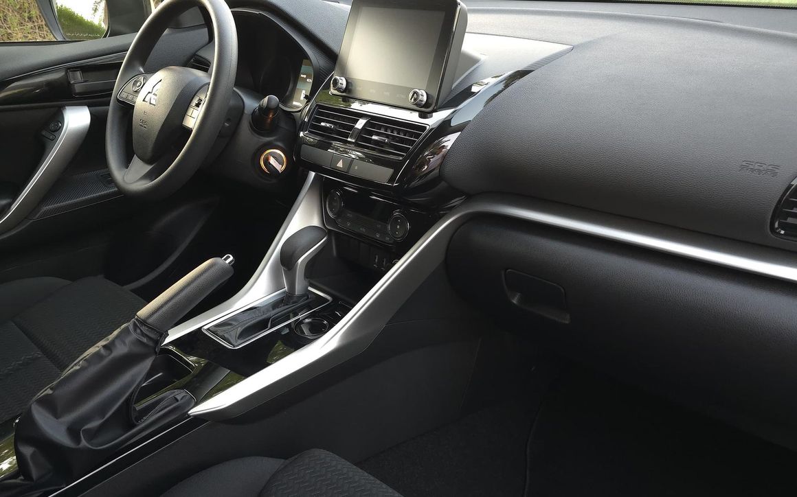 MITSUBISHI Eclipse - image 11