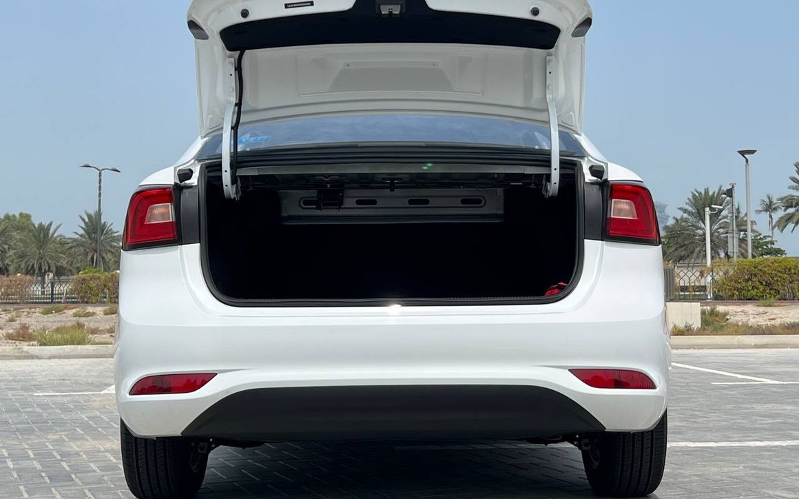 MG 5 STANDARD 2024 - image 8