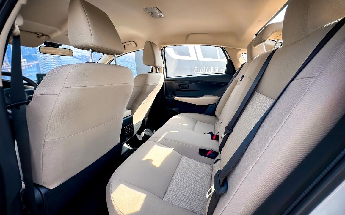 Toyota Yaris Sedan - image 5