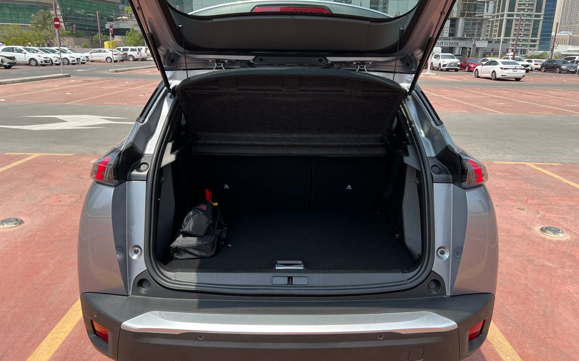 Peugeot 2008 - image 6