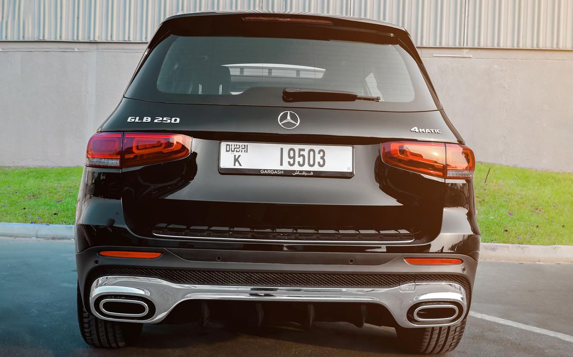 MERCEDES GLB 250 - image 5