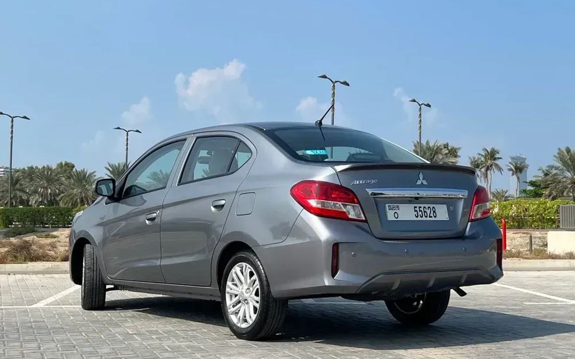 Mitsubishi Attrage - image 5