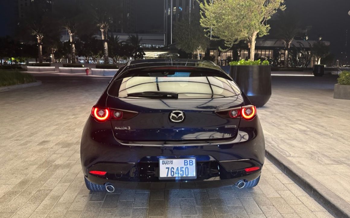 Mazda 3 - image 7