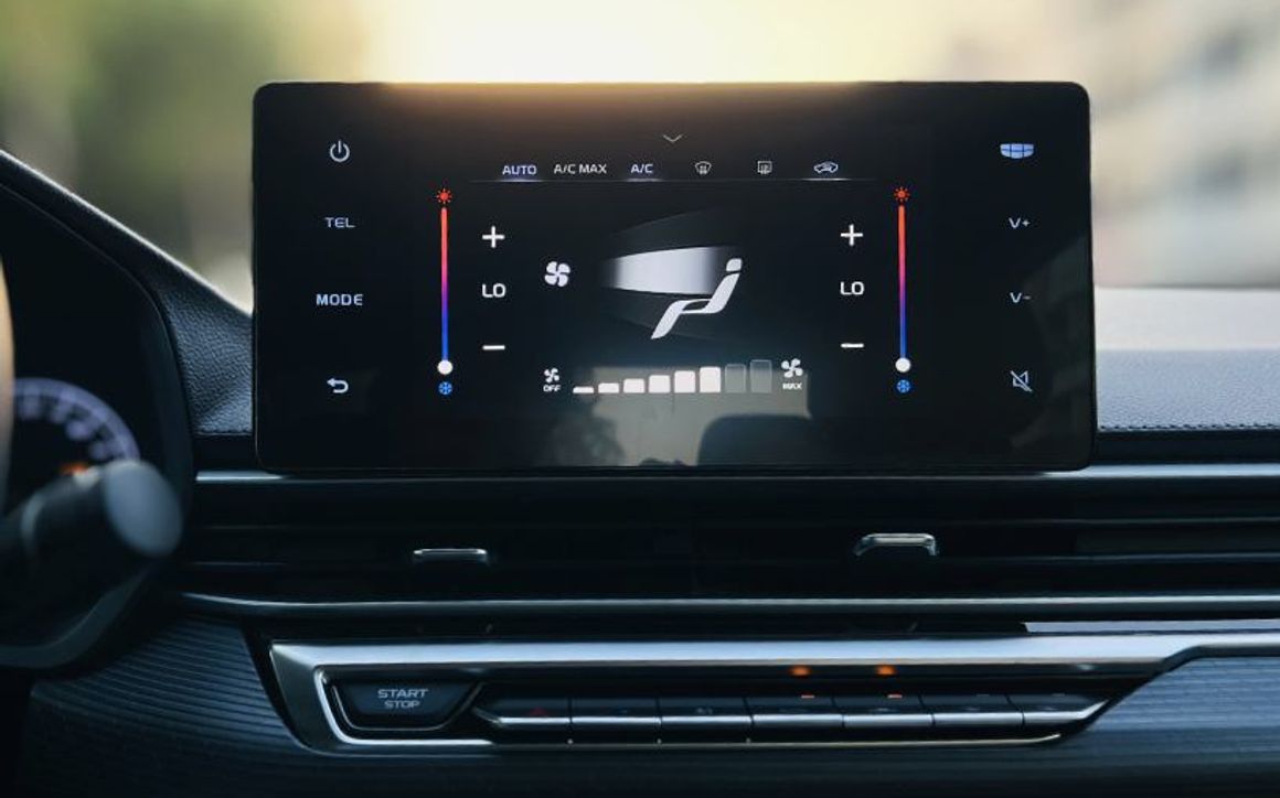 Geely EMGRAND - image 9