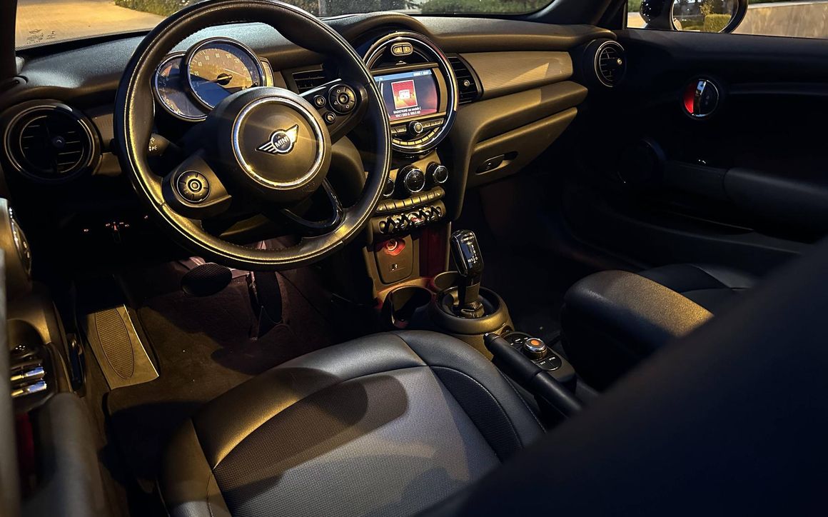 MINI COOPER - image 6