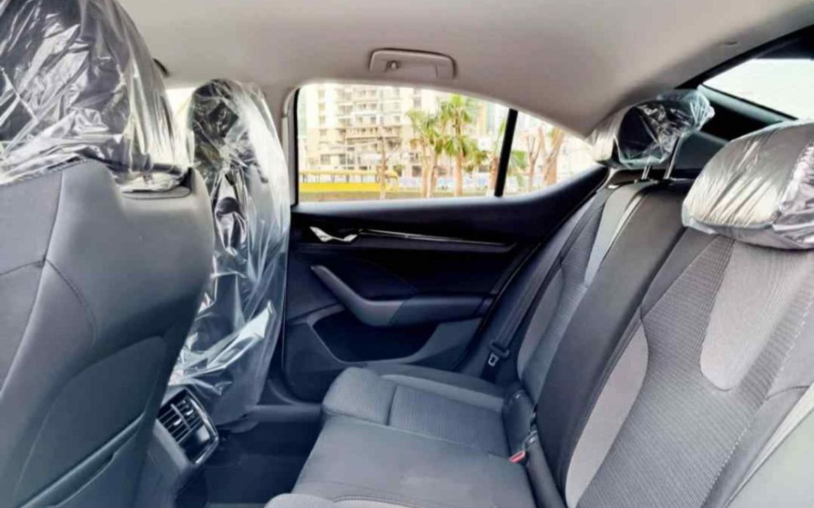SKODA OCTAVIA - 2023 - image 7