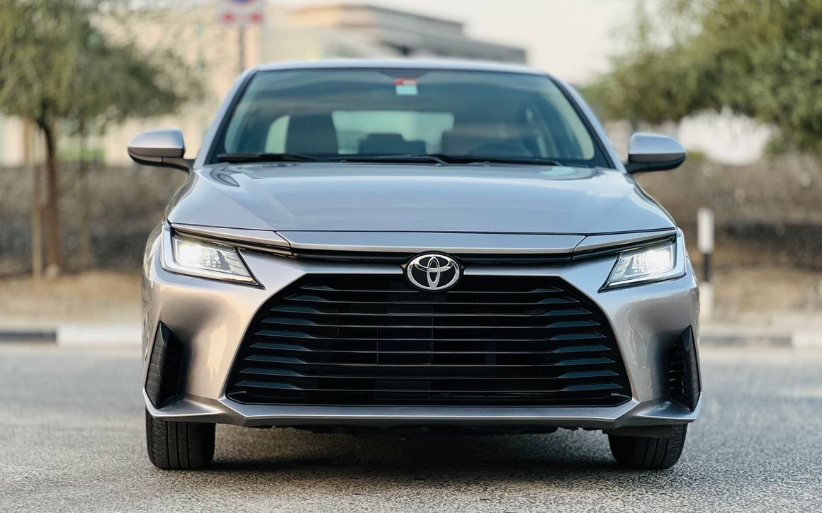 Toyota Yaris - image 3