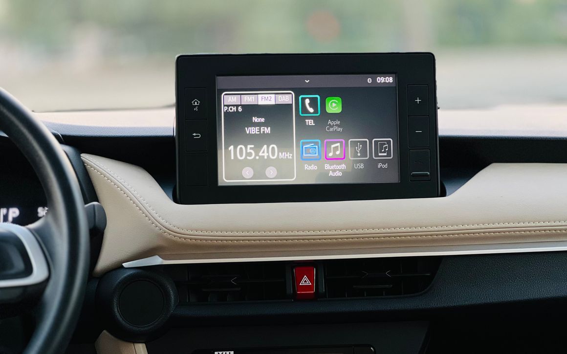 Toyota Yaris - image 8