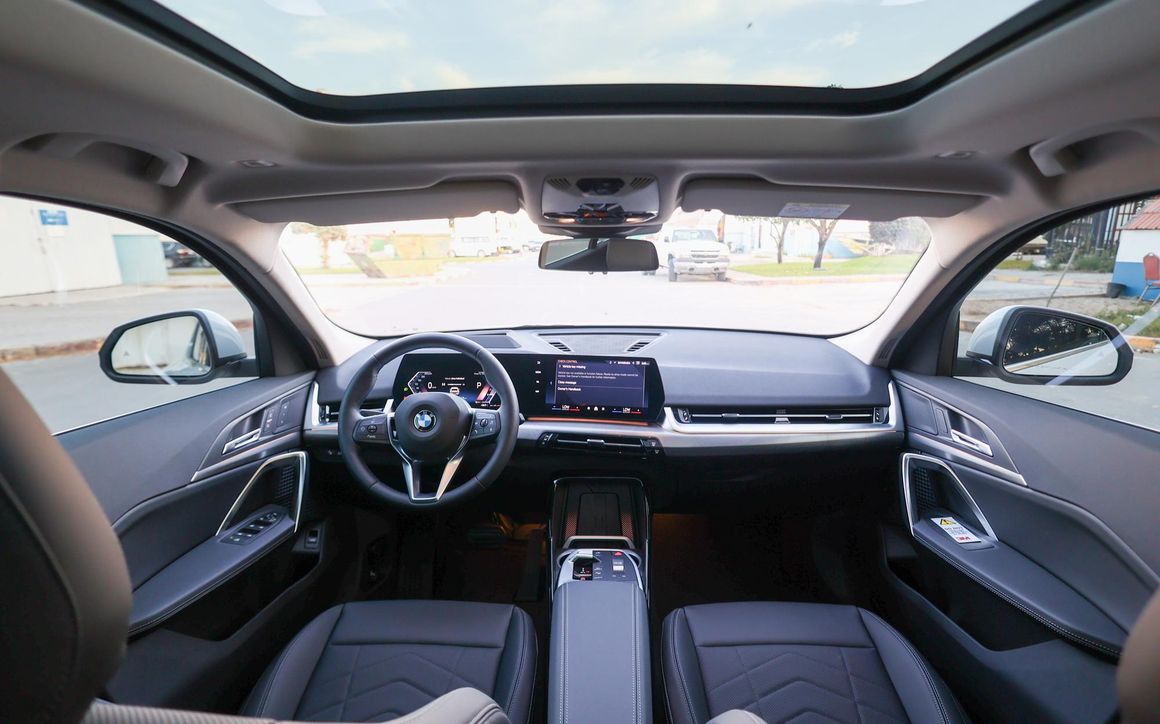 BMW X2 18i New Generation Gray - image 3