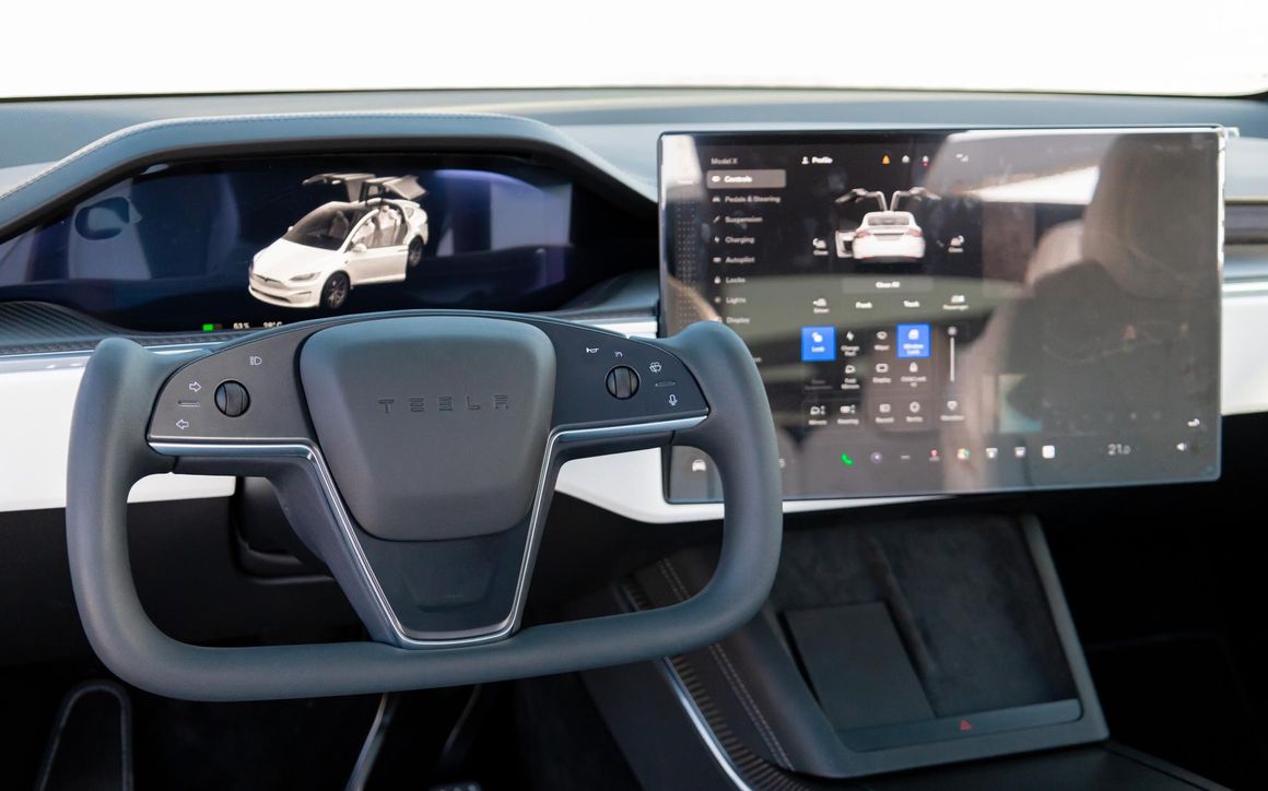 Tesla Model X – Picture 10