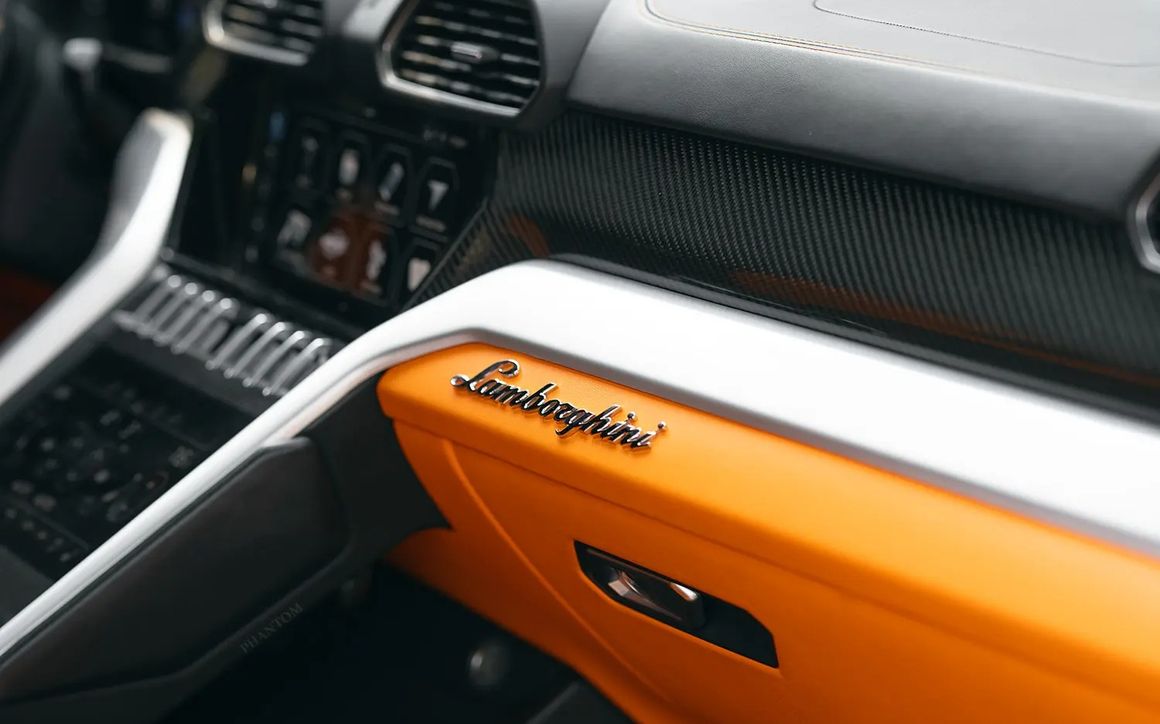 LAMBORGHINI URUS - image 11