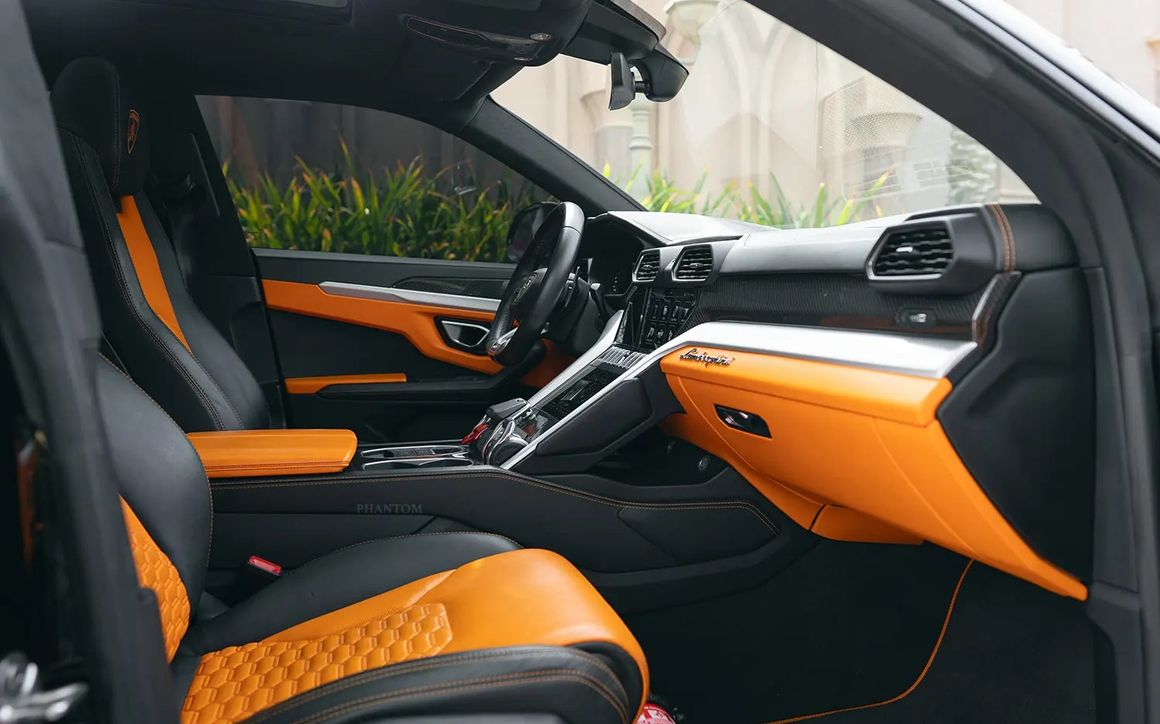 LAMBORGHINI URUS - image 5