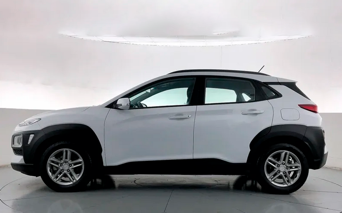 HYUNDAI KONA - image 2
