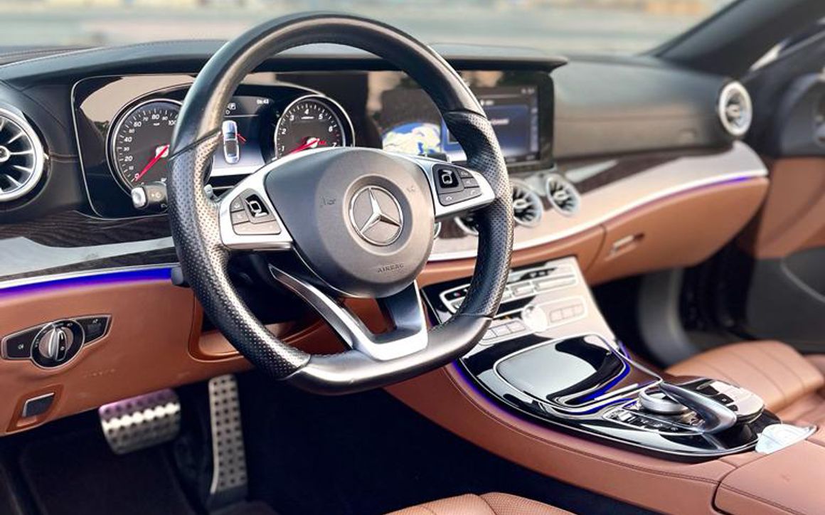 MERCEDES E400 - image 12