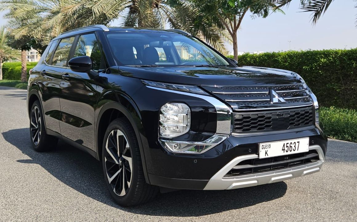 MITSUBISHI OUTLANDER - image 4