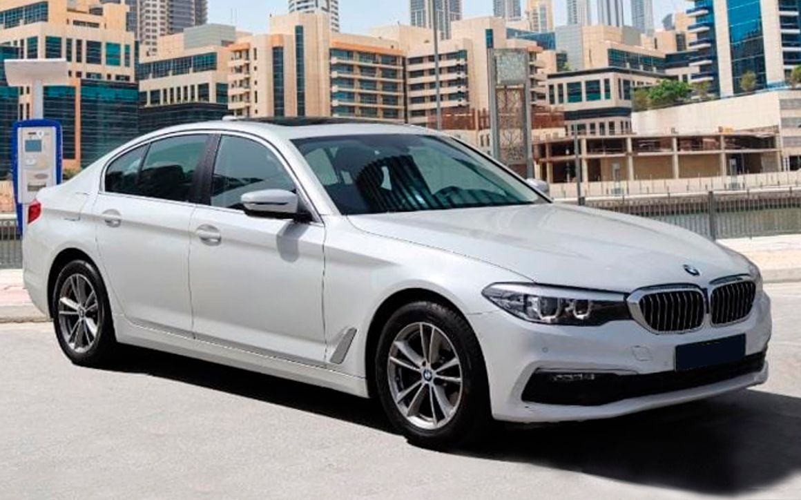 BMW 520i - image 1
