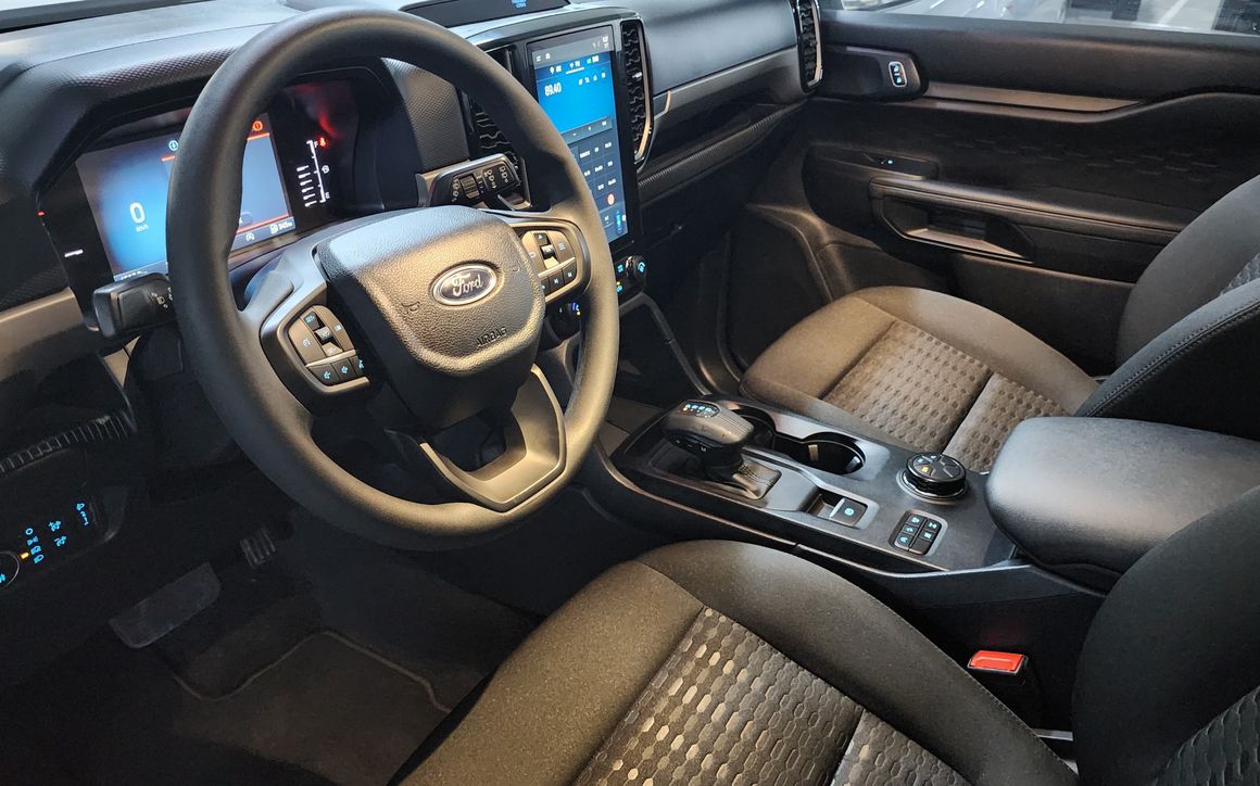 Ford Everest - image 6
