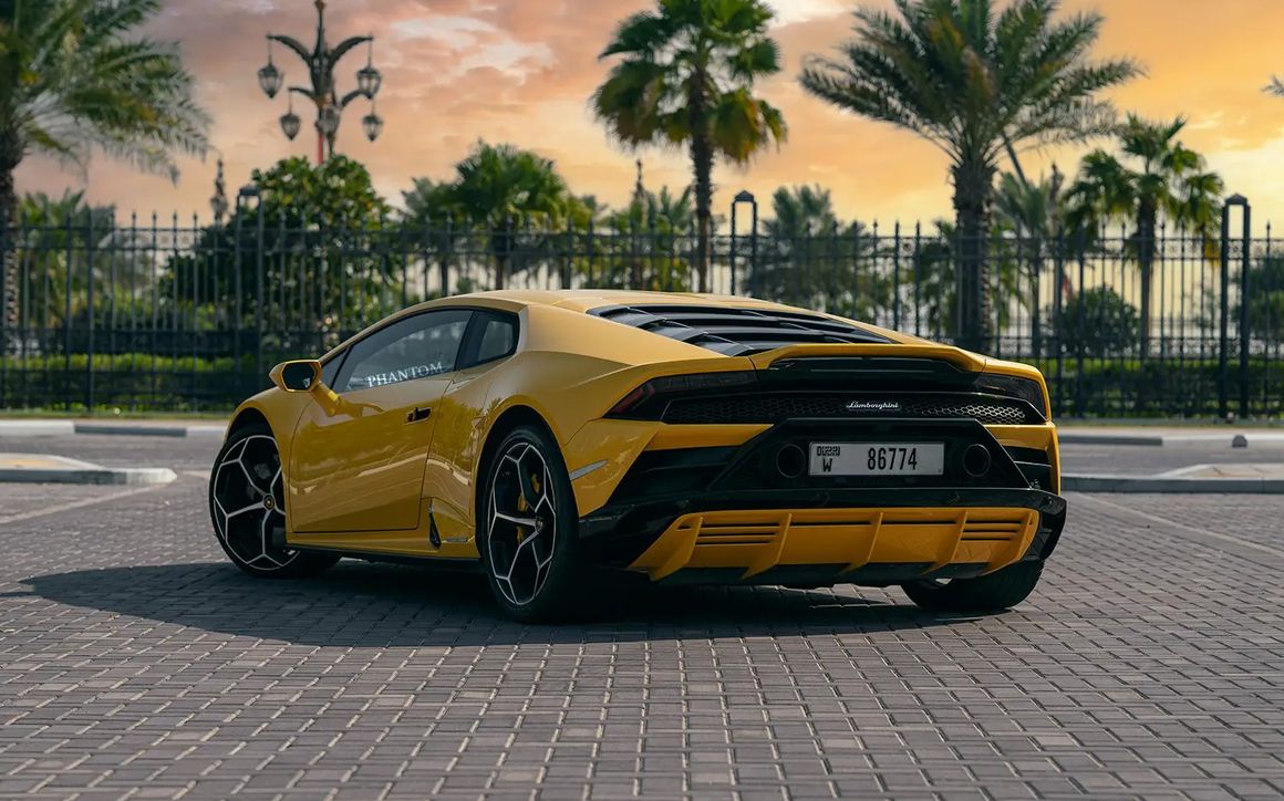 LAMBORGHINI HURACAN EVO - image 4