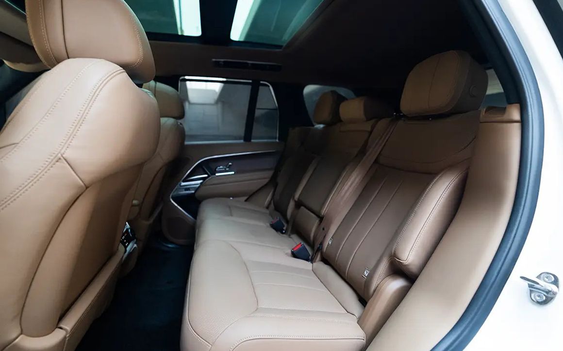 Range Rover Vogue - image 8