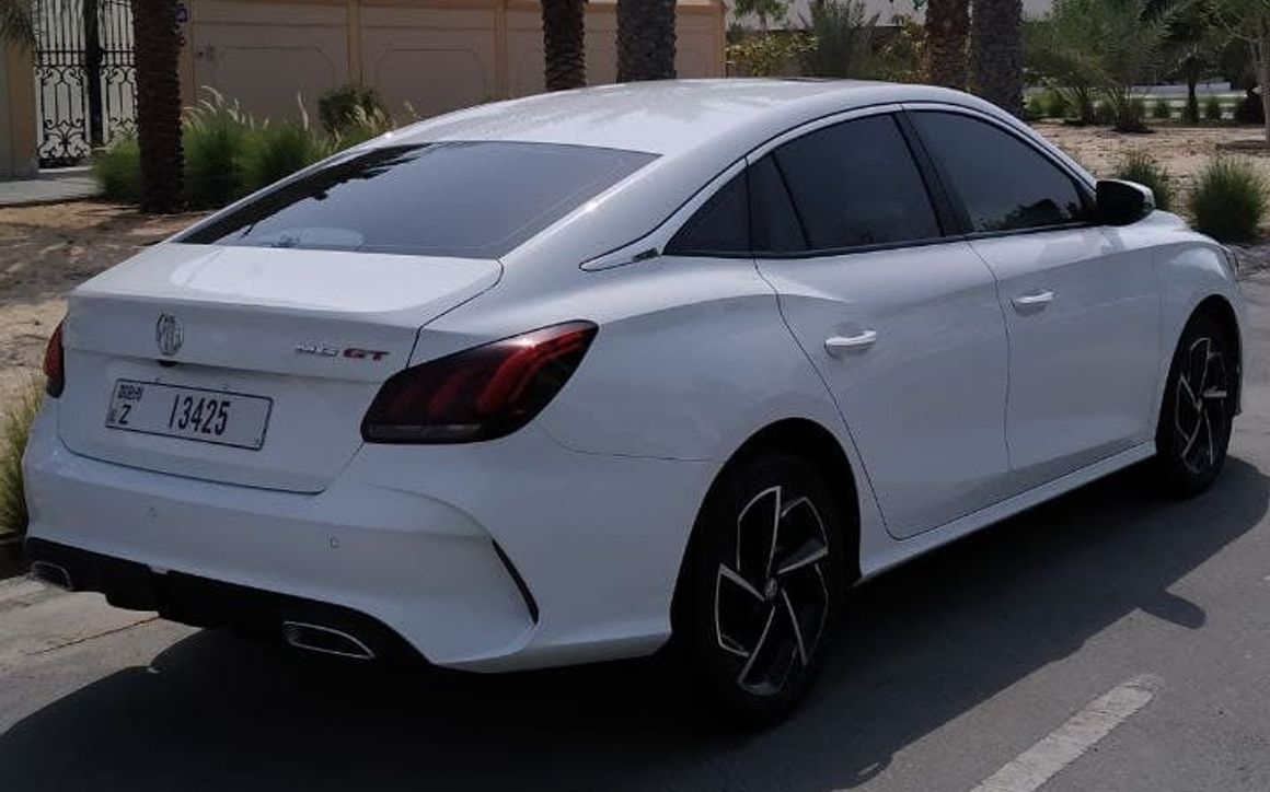 MG GT - image 2