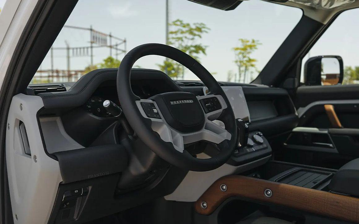 LAND ROVER DEFENDER 110 - image 7
