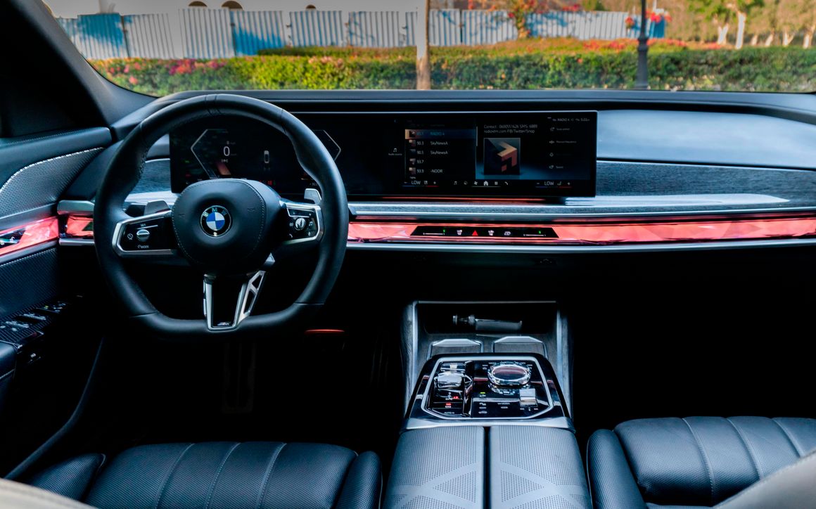BMW 740I - image 12