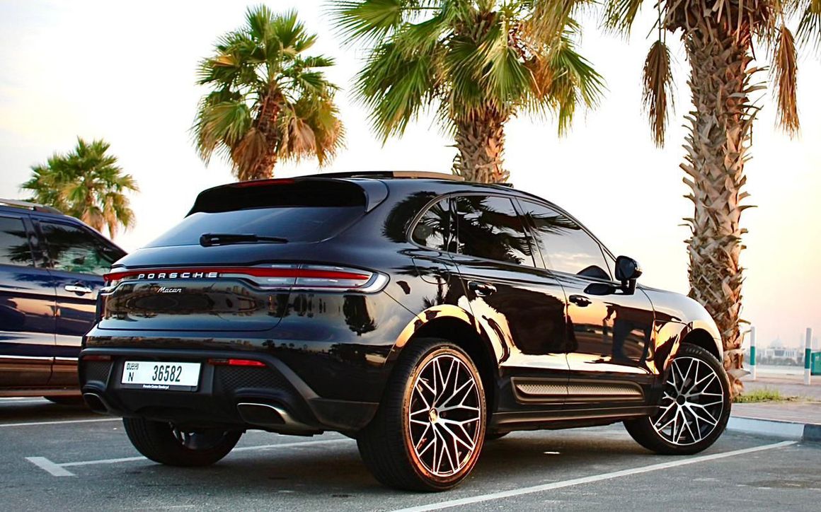 porsche macan - image 2
