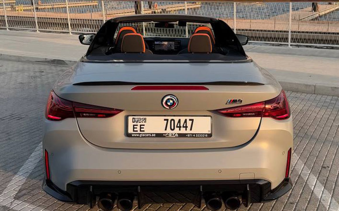 BMW M4 Competition Convertible - image 9