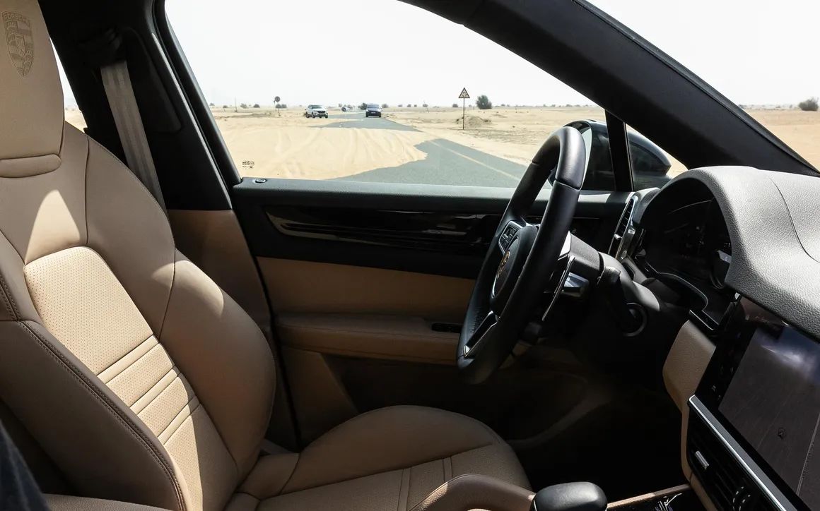 Porsche Cayenne Coupe - image 13