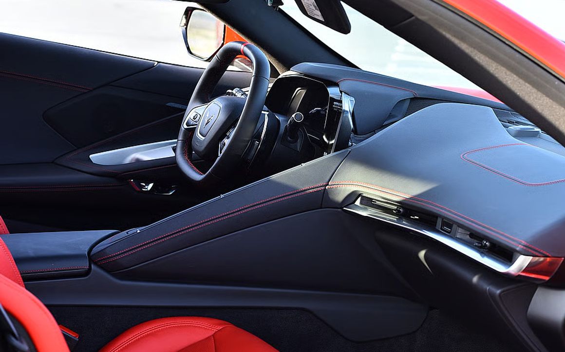 Chevrolet Corvette - image 5