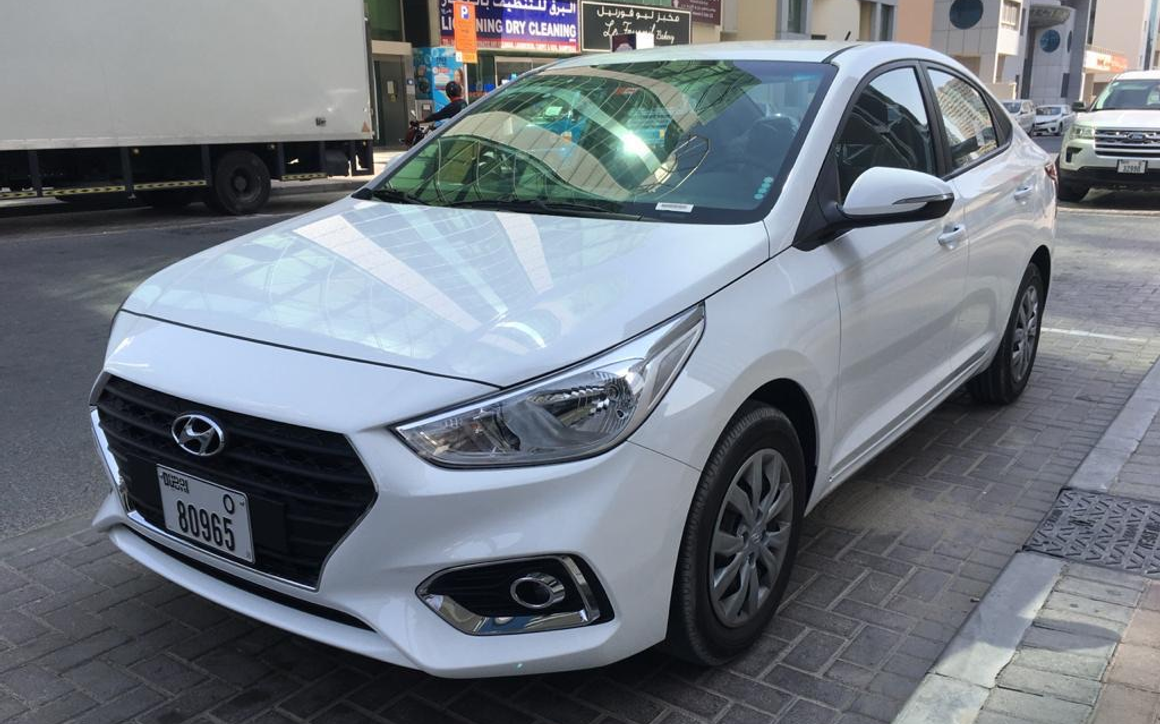 Hyundai Accent - image 1