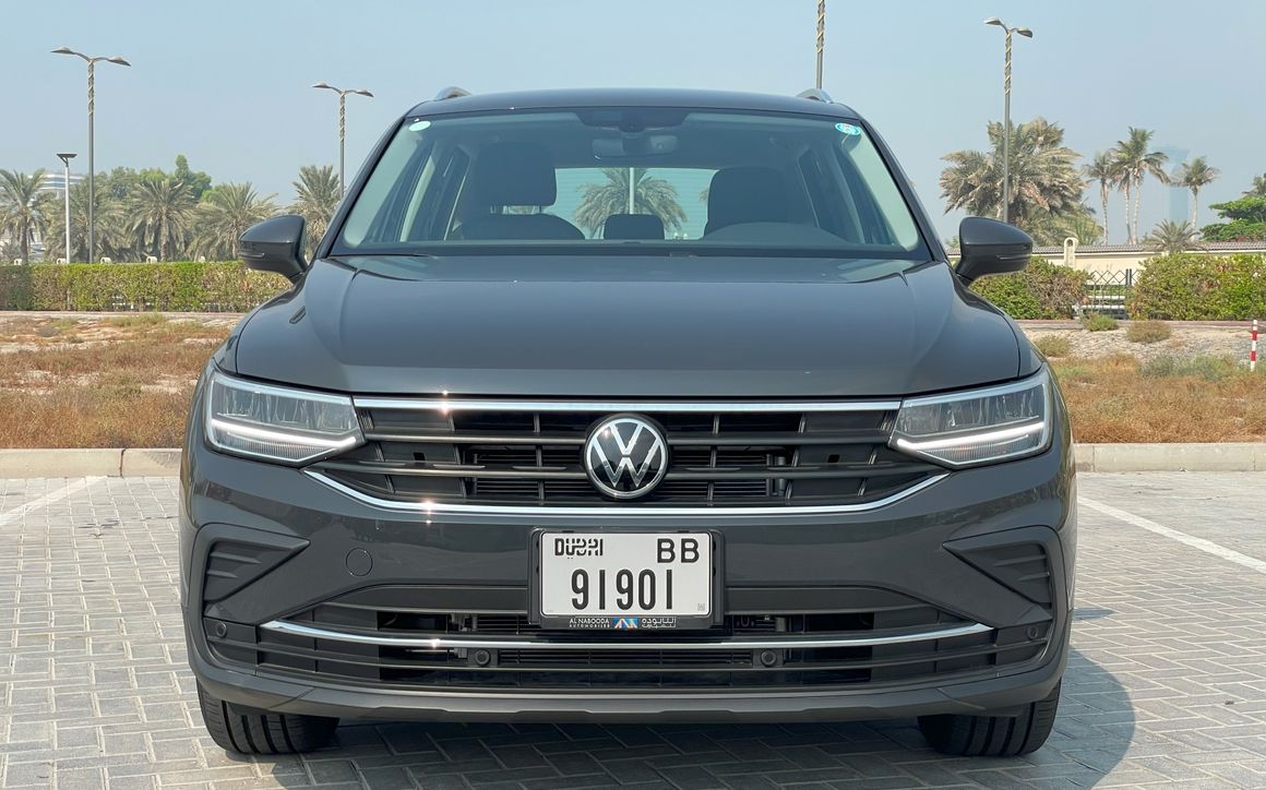 VOLKSWAGEN TIGUAN - image 3