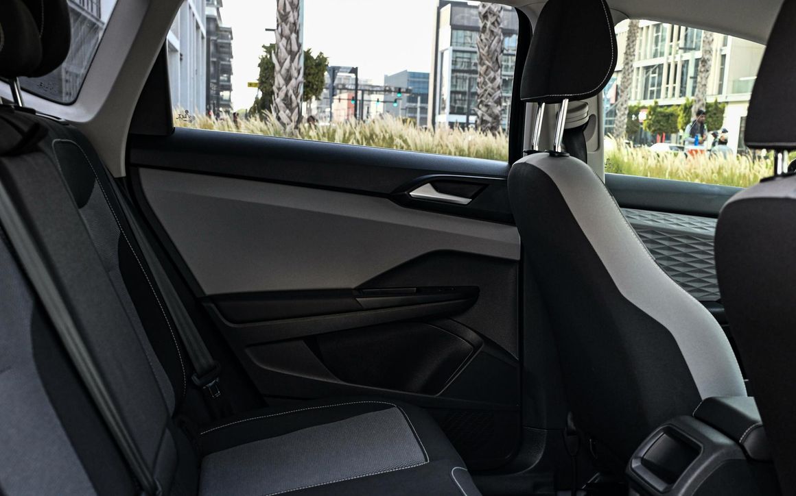 Volkswagen Taos - image 5