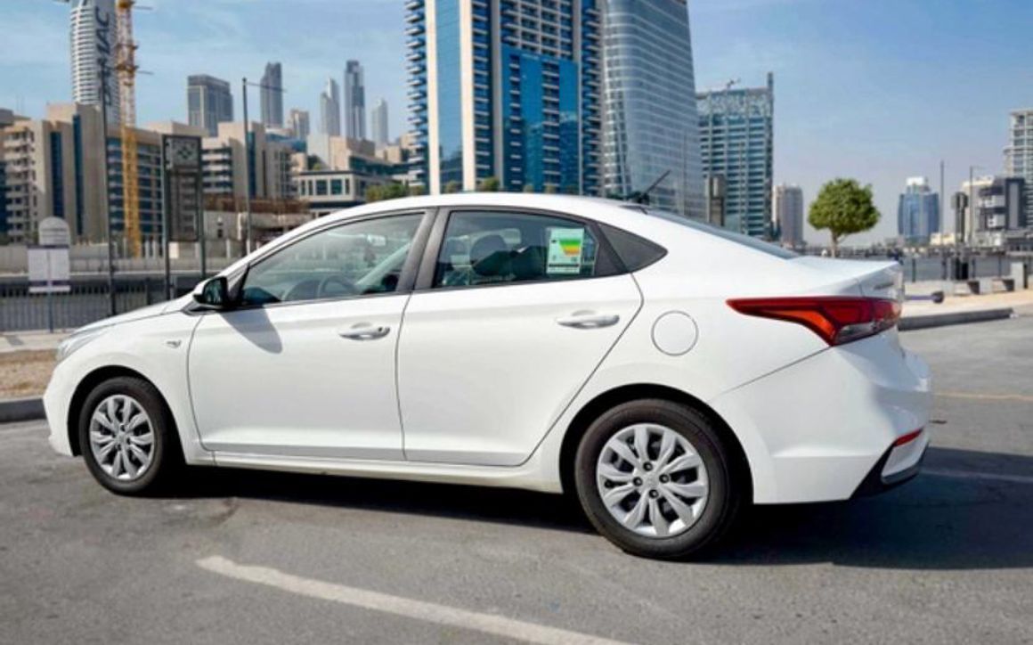 HYUNDAI ACCENT - image 4