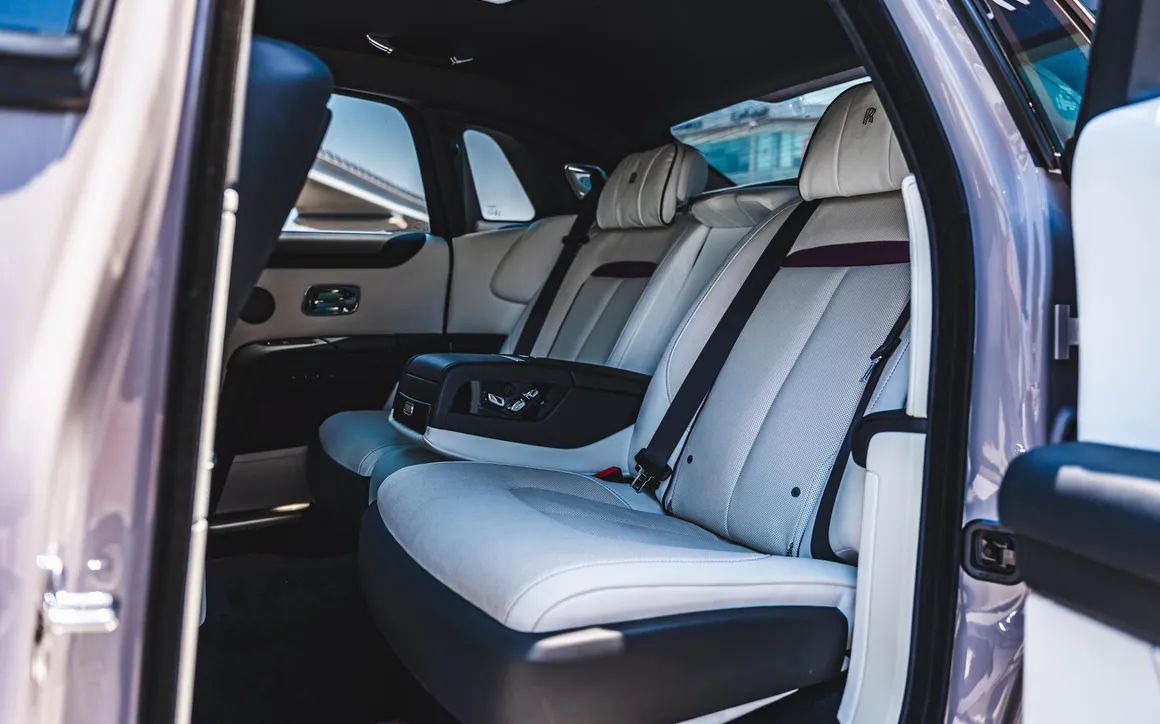 Rolls Royce  GHOST - image 13