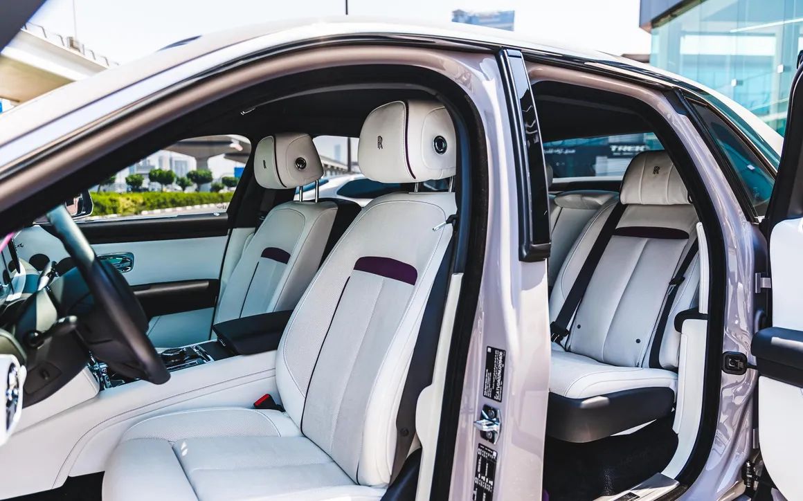 Rolls Royce  GHOST - image 12