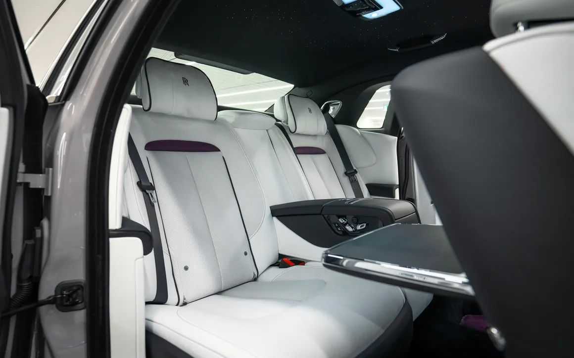 Rolls Royce  GHOST - image 21