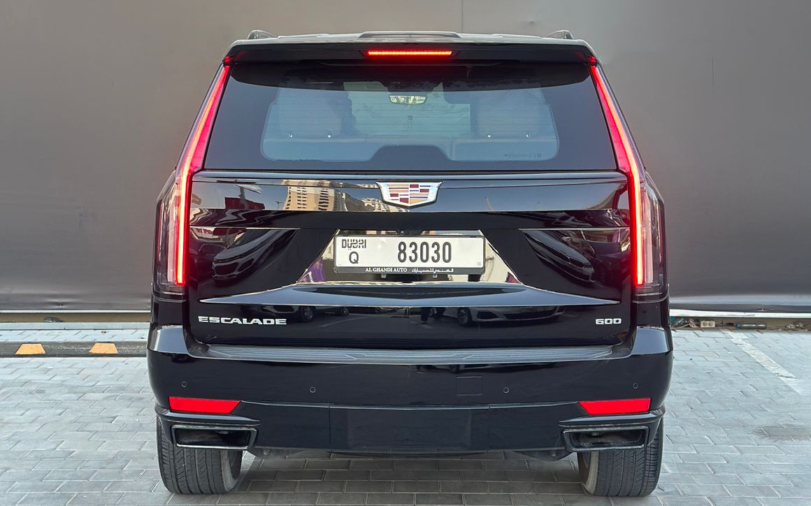 CADILLAC ESCALADE - image 3