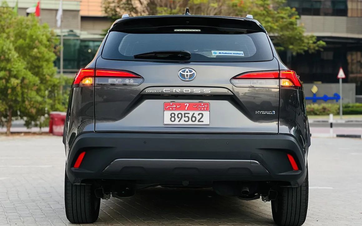 TOYOTA COROLLA CROSS HYBRID TOP SPEC - image 4