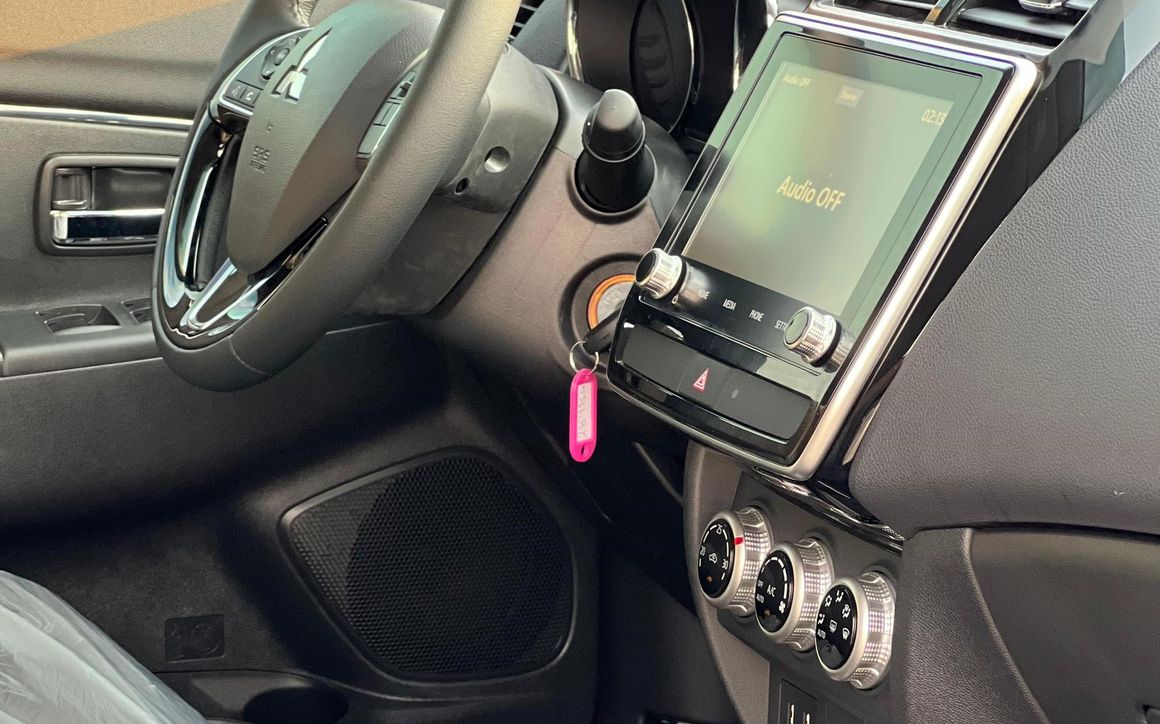 MITSUBISHI ASX - image 8